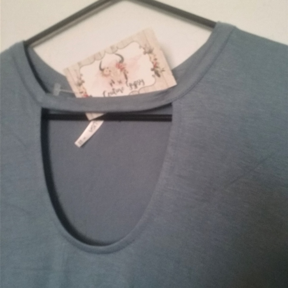 Dusty Blue Choker Twist Front Top!! - Picture 5 of 6